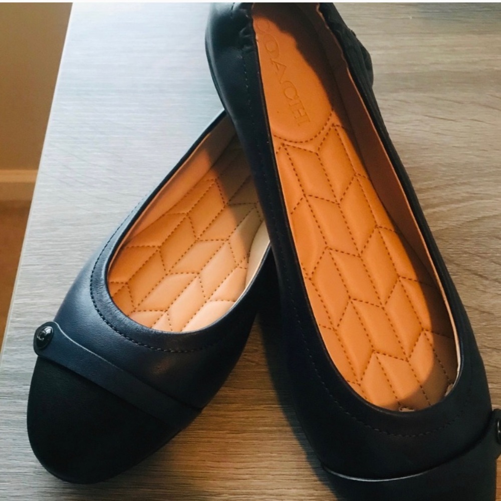 Beautiful NEW coach slip on flats size 8